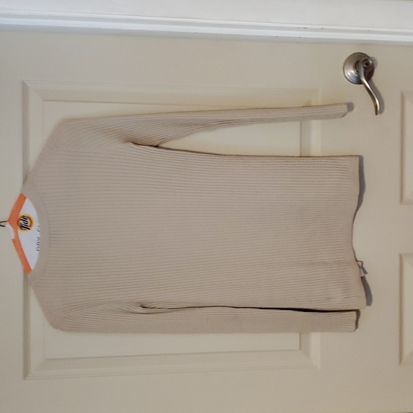 Nice basic Spring sweater (431) - Picture 2 of 4